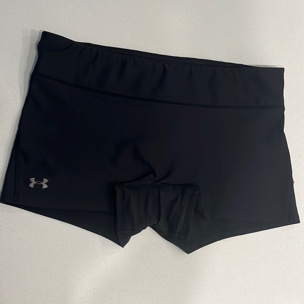 UNDER ARMOUR